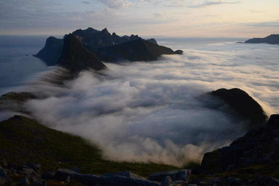Dienstag, 10. 7. 19 - Waffeln mit Käse, Husoy und der unerwartete Berg